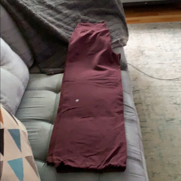Wide leg Lululemon pants - Picture 2 of 4